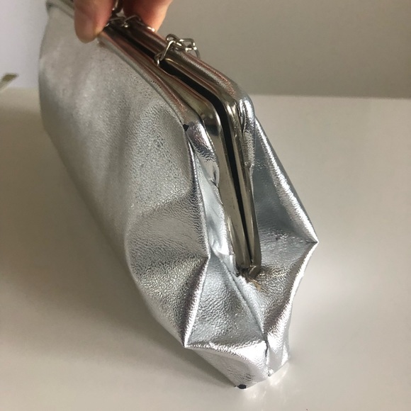 Set of 2 Clutch Purses - Picture 6 of 10